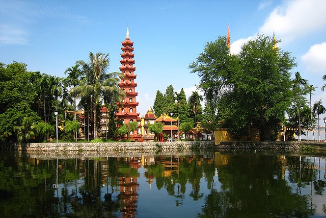 tran-quoc-pagoda.jpg